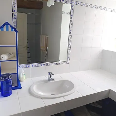 Maison En Pierre Pour 6 Personnes A 400m De La Plage, Secteur Logeo - Fr-1-639-139 Дом отдыха *